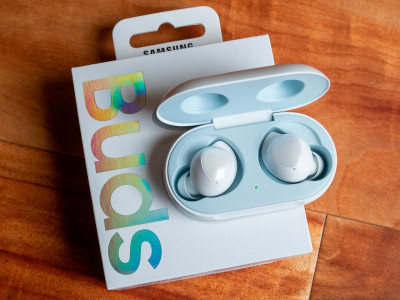Беспроводные наушники Samsung Galaxy Buds: звук при себе